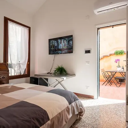 Rava - San Marco With Pool Venecia