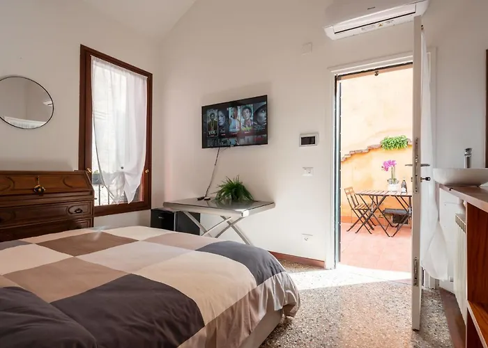 Rava - San Marco With Pool Βενετία